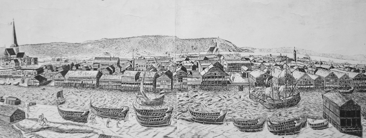 Svart-hvit tegning av elv, skip og bryggene i Trondheim. "Maschius engraving of Trondheim ca. 1670