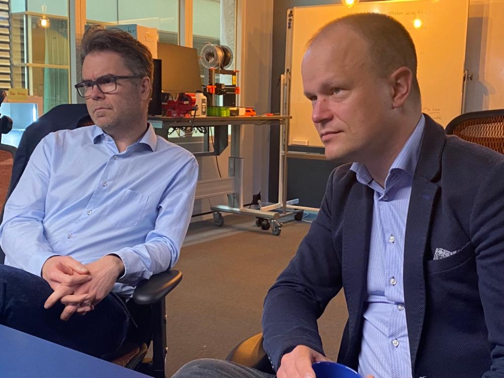 Anders Thoresson and Jon Espen Ingvaldsen in discussions