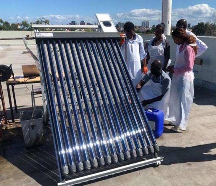 Photo: UEM Maputo. Test session on solar thermal collectors.