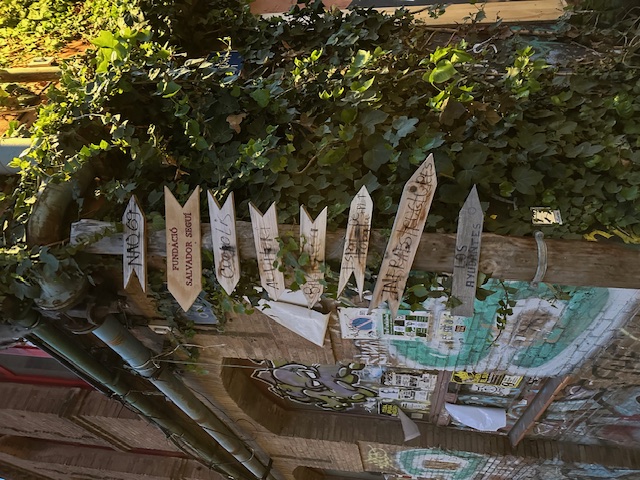 Symbolising various directions for democracy. Photo