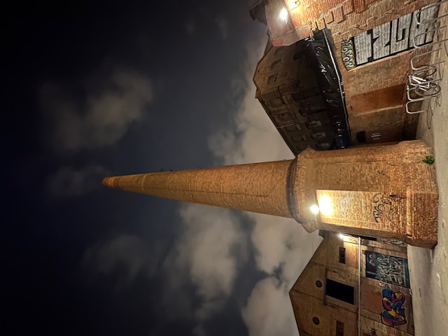 Symbolising threats and hopes for democracy. Photo