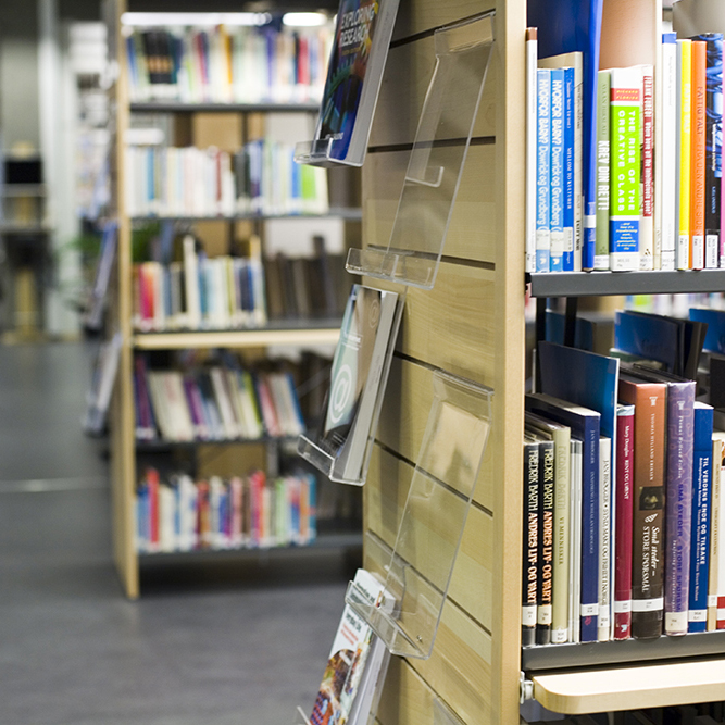 Collections - Gjøvik Library - UB - NTNU